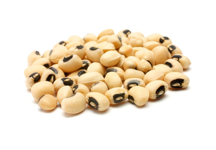 SURAJ Black Eye Beans 2 LB - Image 2